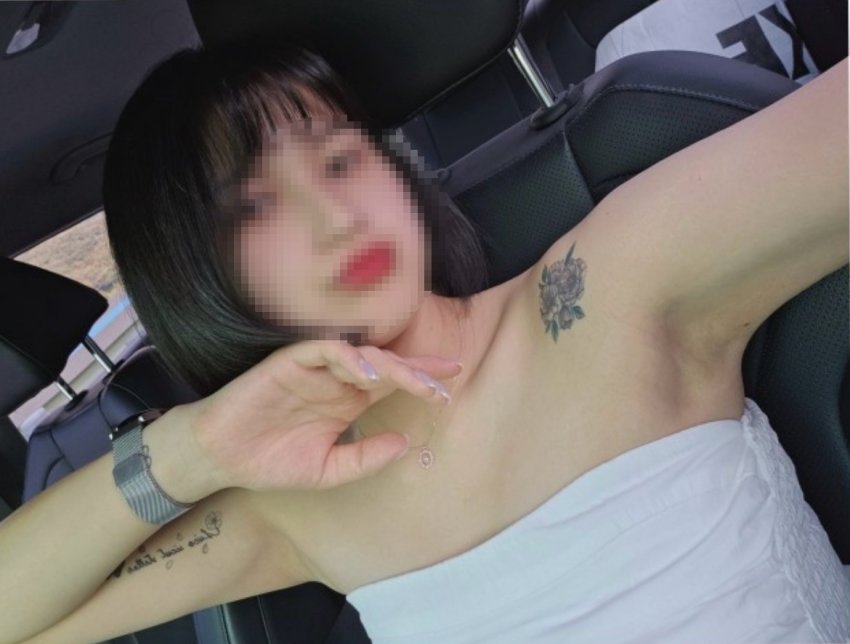 우리 영어쌤 겨드랑이나 보고가라_119170_1.jpeg