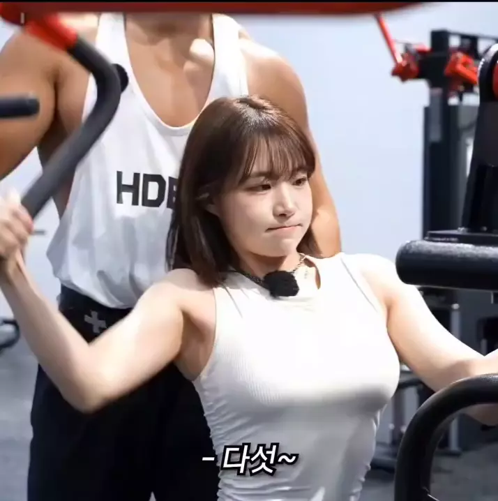 김다솜 겨드랑이_121161_1.webp