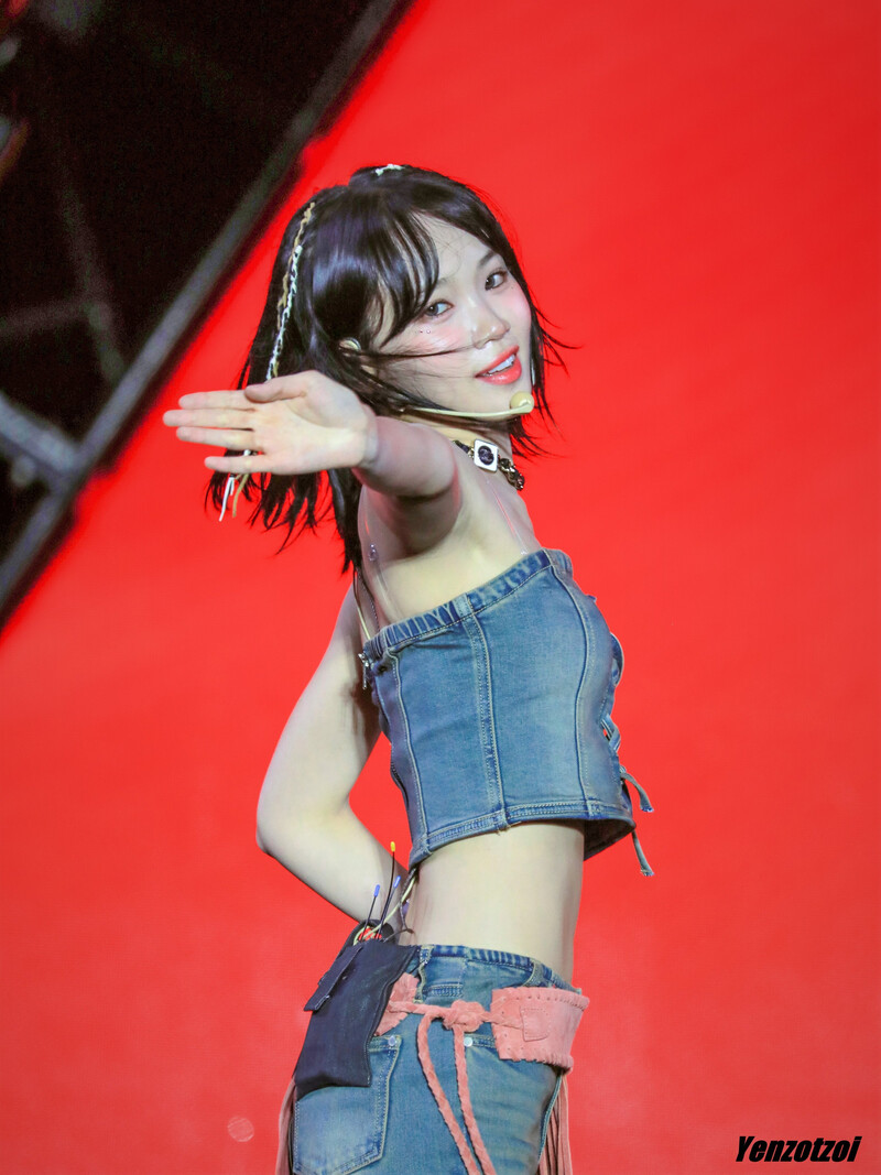 씹덕들 행복사시키는 김채원 겨_117508_9.jpeg