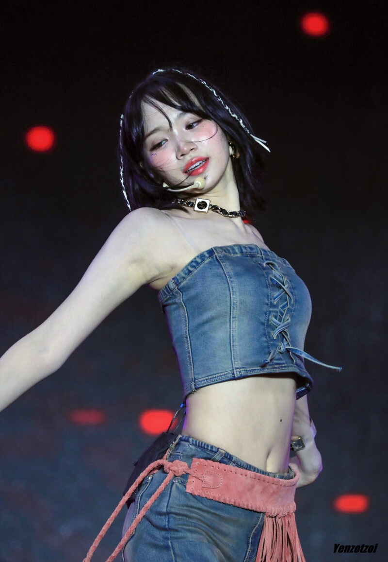 씹덕들 행복사시키는 김채원 겨_117508_15.jpeg