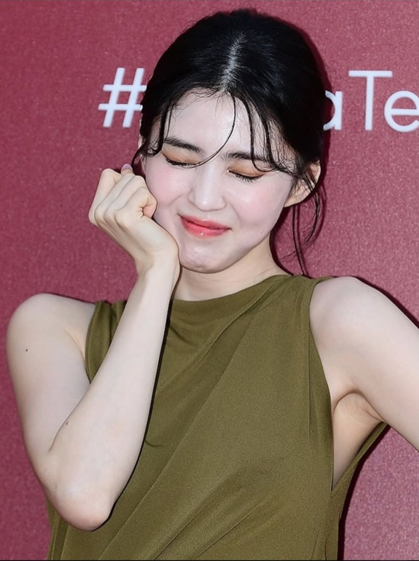 한소희_119167_3.jpg