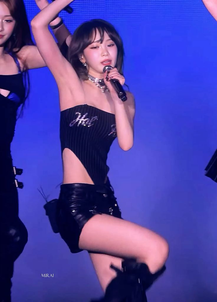 김채원 겨드랑이 레전드_116973_13.jpg