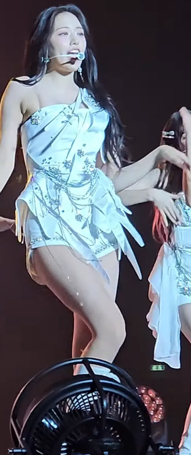 freshgirlgroup-20240607-200813-002.webp