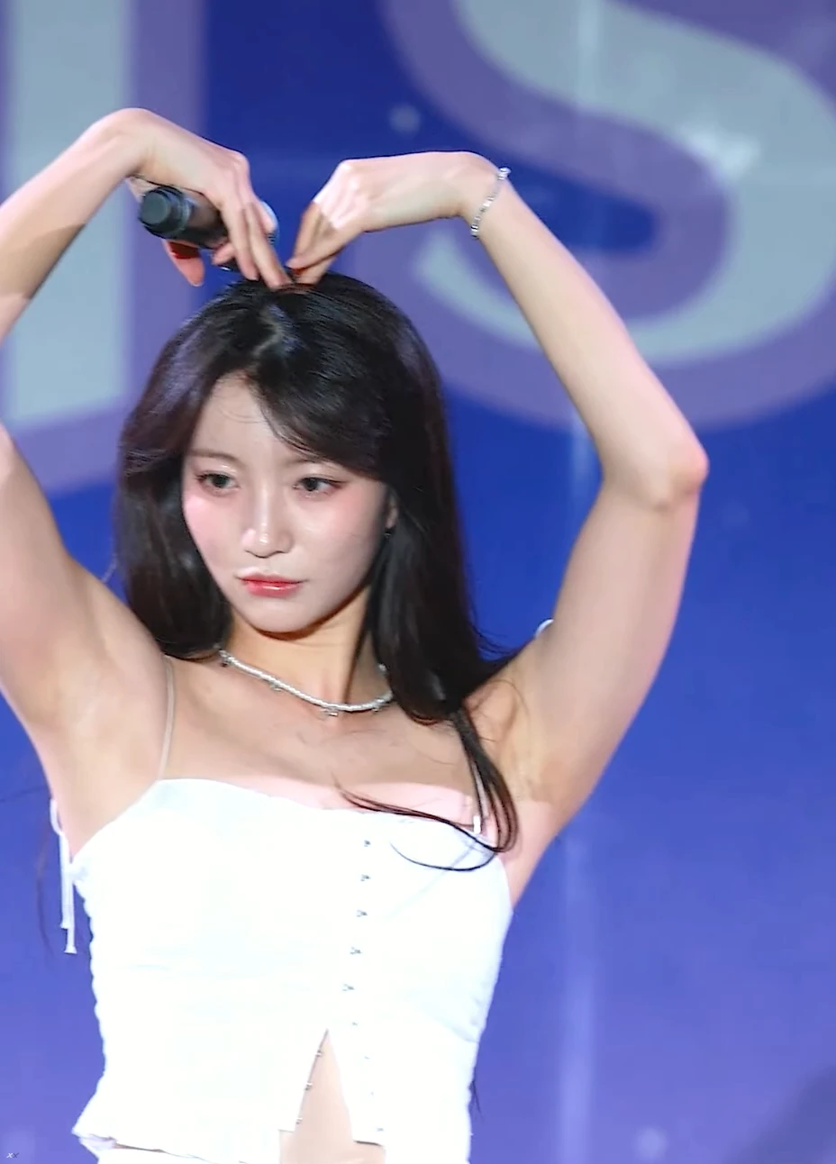 여자 겨냄 빅데이터_121792_1.webp