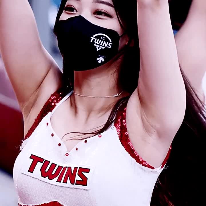 1651833513 (1).gif