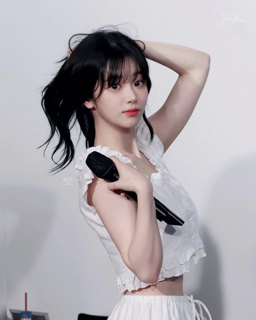 QWER 쵸단_119086_4.jpg