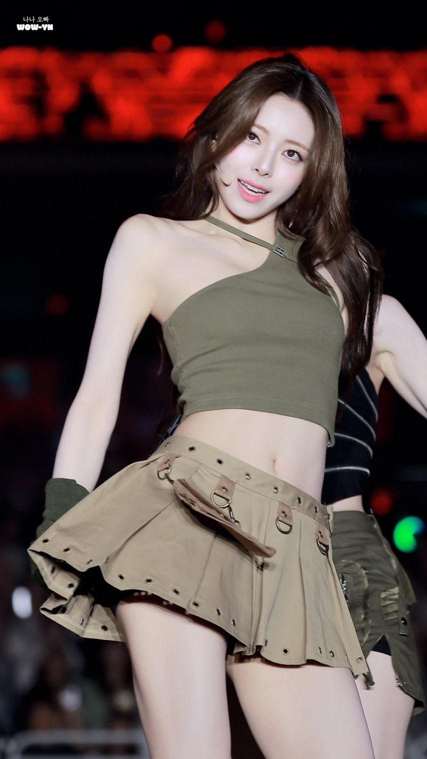 ITZY 유나1_1.jpg
