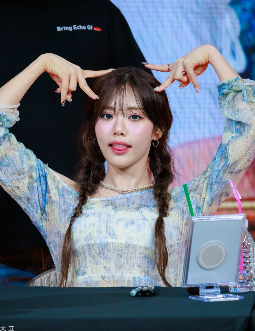 프로미스나인 박지원1_1.jpg