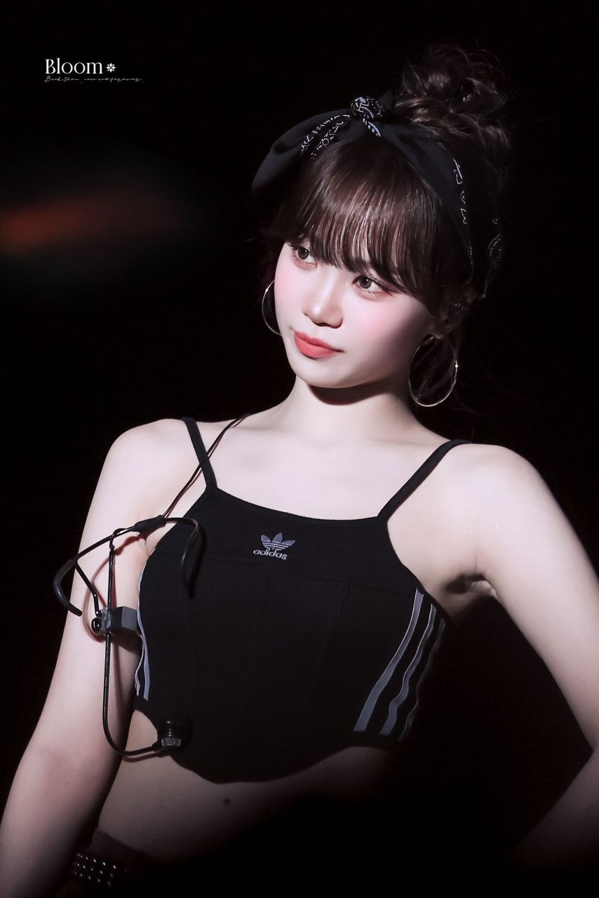 르세라핌 김채원1_5.jpg