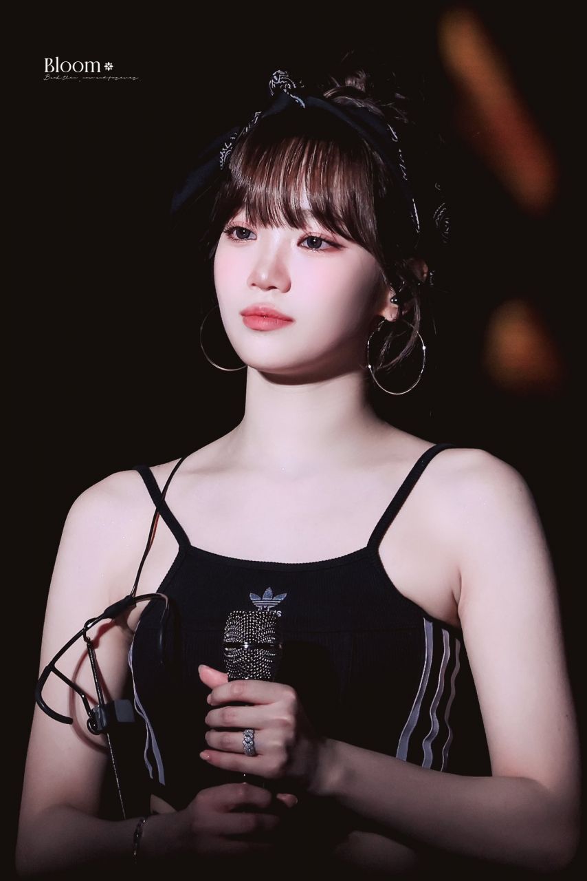 르세라핌 김채원1_4.jpg