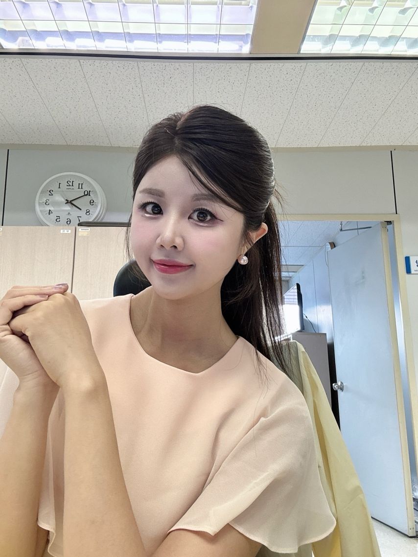 남윤선 기상캐스터1_1.jpeg