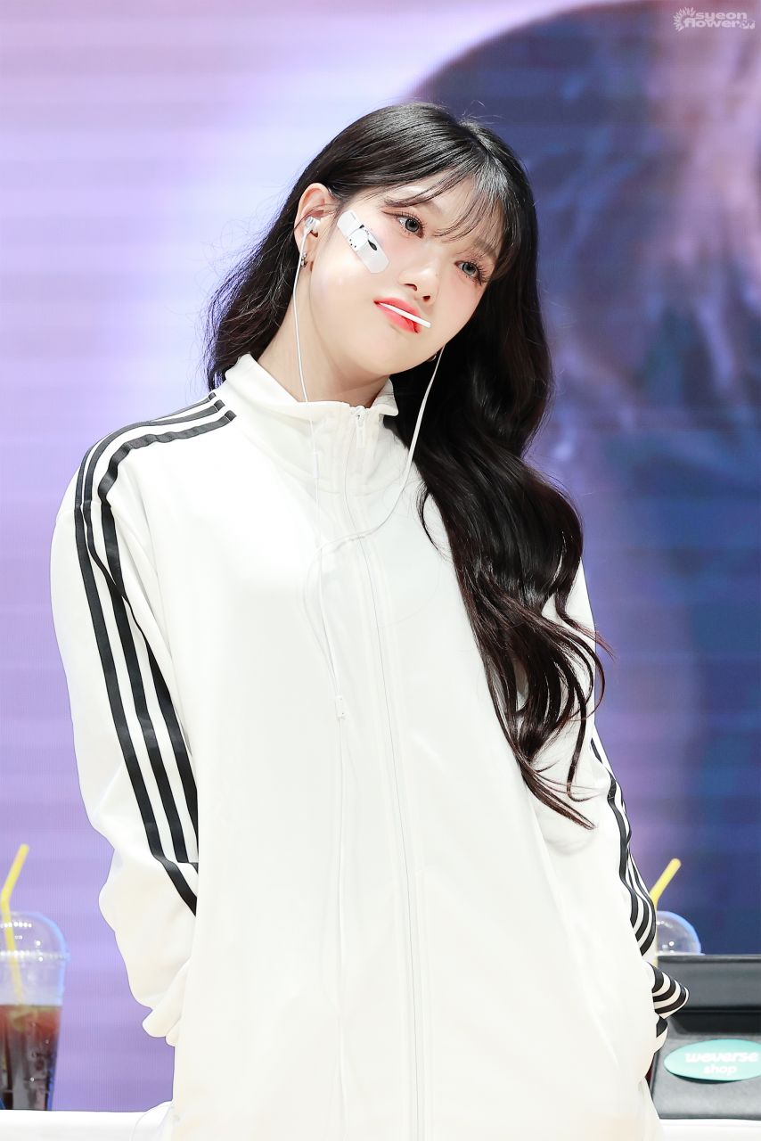 프로미스나인 이서연1_1.jpg