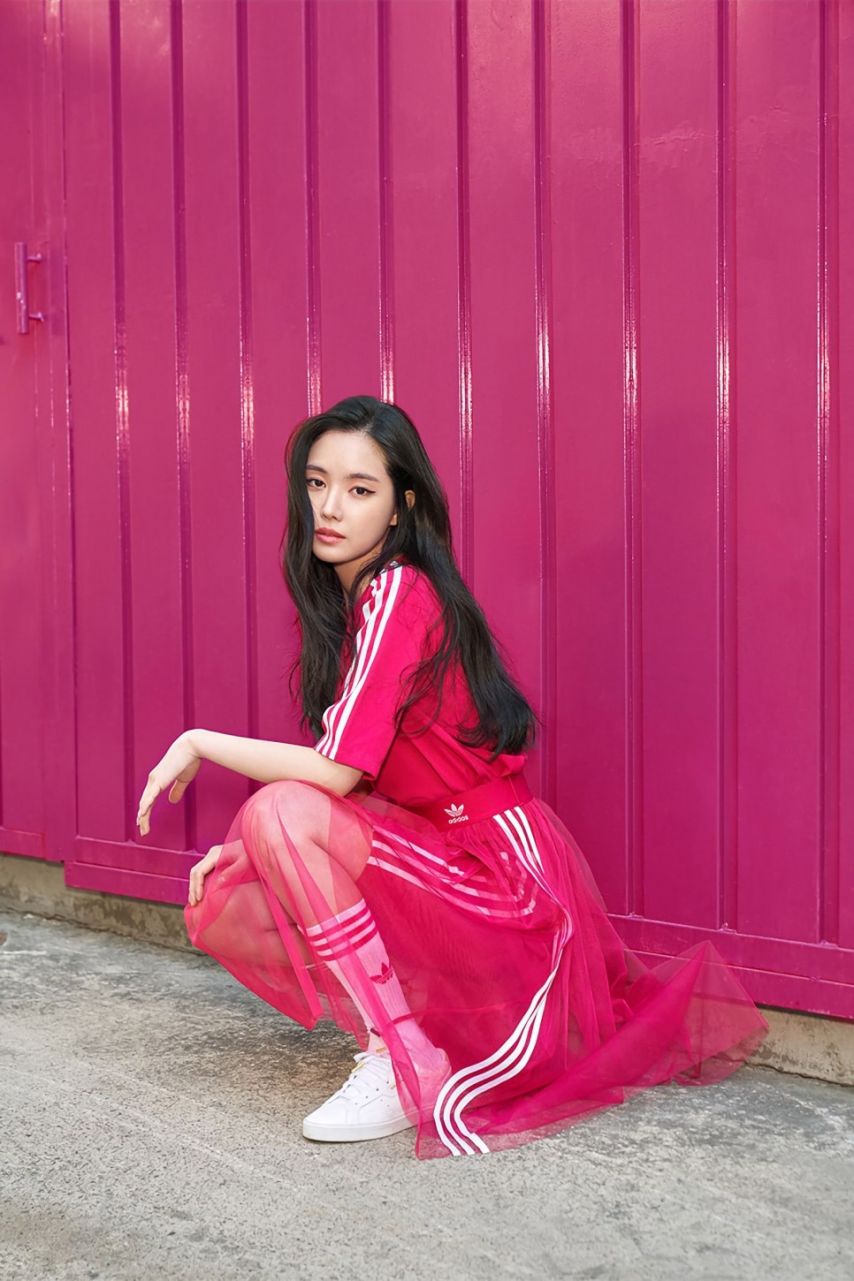 배우 손나은1_3.jpg
