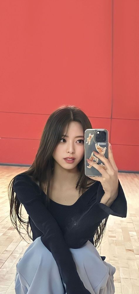 유나(ITZY) 사진모음1_9.jpg