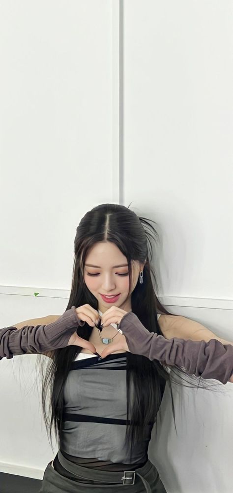 유나(ITZY) 사진모음1_10.jpg