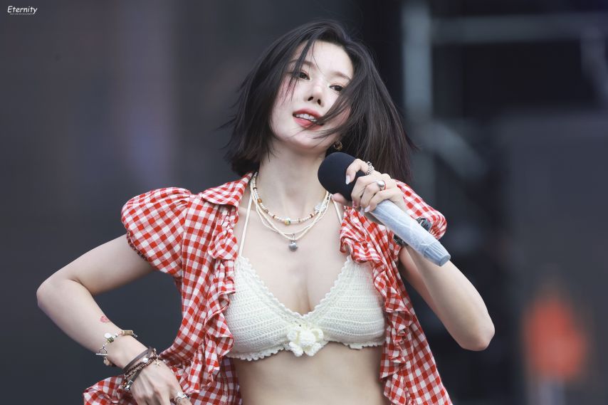 핫한 권은비 워터밤 사진1_6.jpg