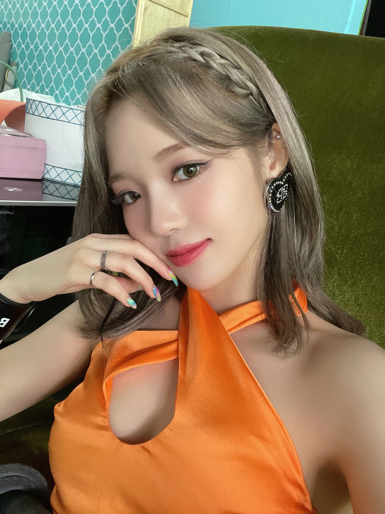 프로미스나인 지선1_2.jpeg