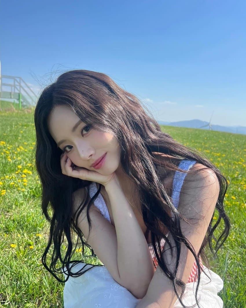 프로미스나인-박지원1_4.jpg