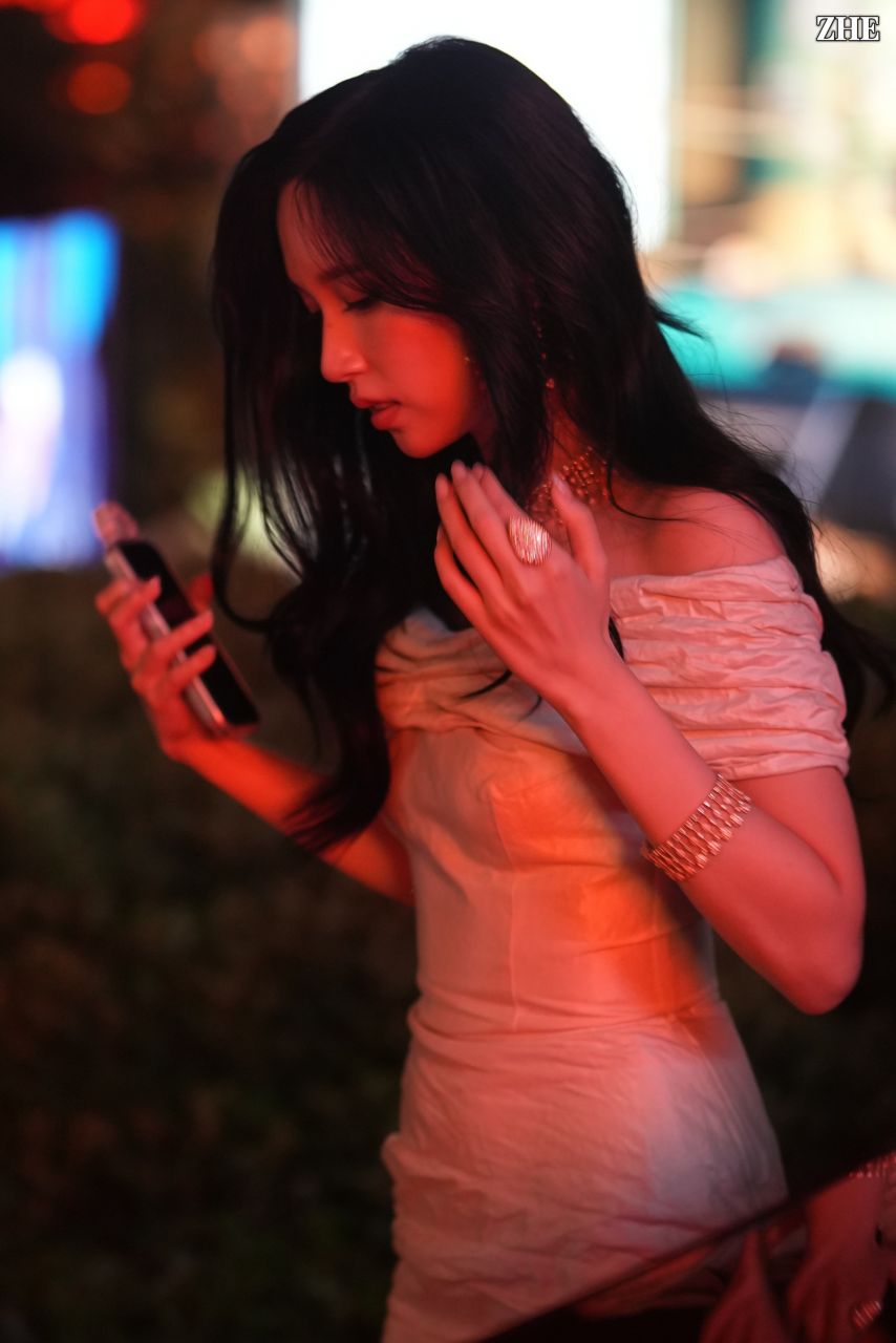 트와이스 미나_ 프랑스 칸느1_5.jpg