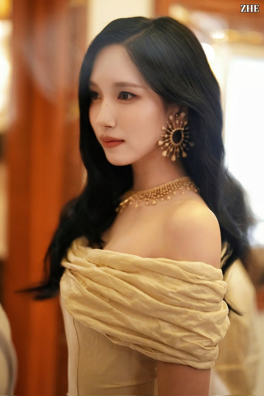 트와이스 미나_ 프랑스 칸느1_1.jpg