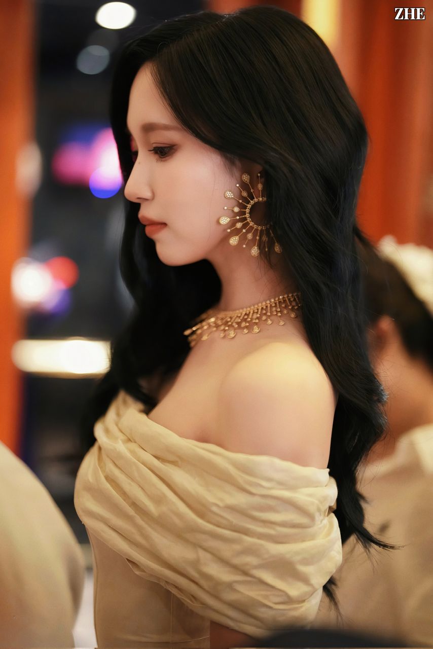 트와이스 미나_ 프랑스 칸느1_2.jpg