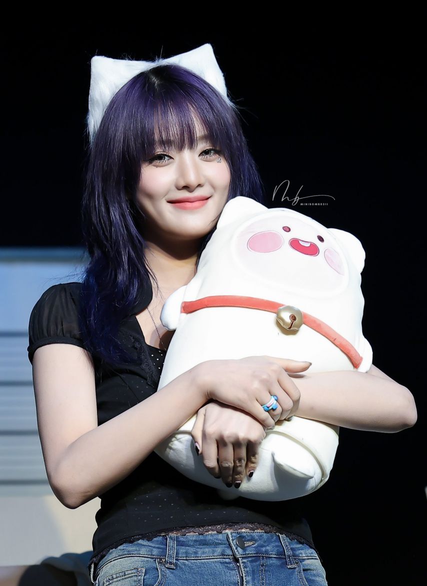 아이들 민니1_2.jpg