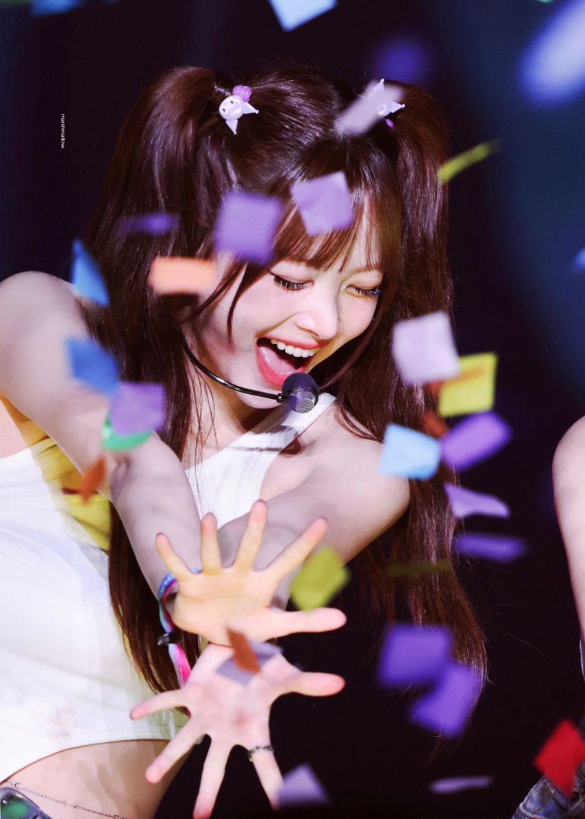[르세라핌] 깨끗한 홍은채1_6.jpg