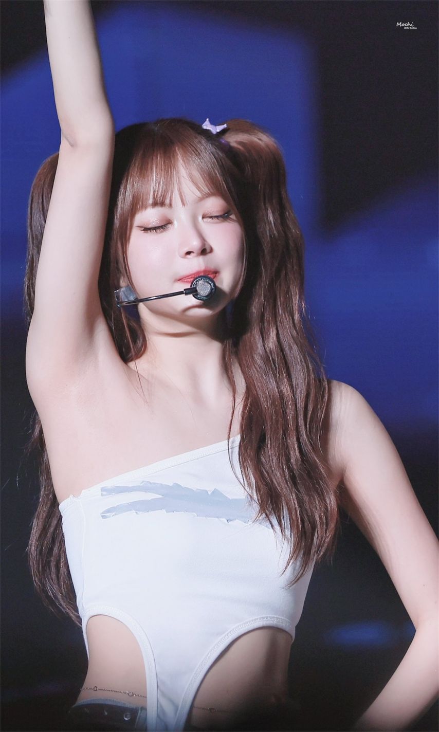 [르세라핌] 깨끗한 홍은채1_2.jpg