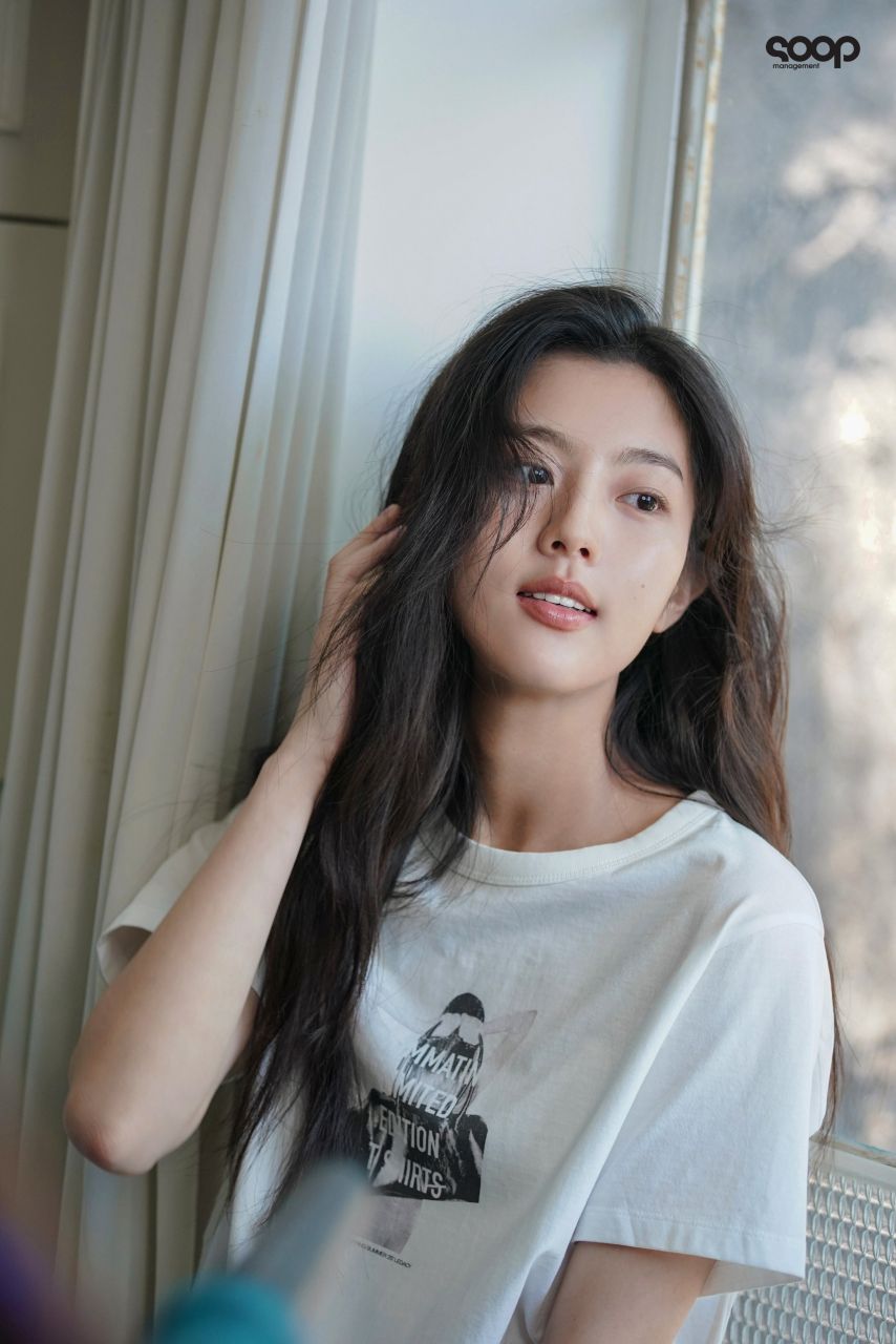 신은수 Shin Eun Soo Profile Behind1_9.jpg