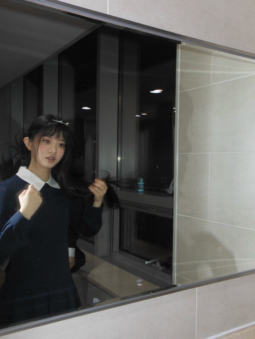 ILLIT(아일릿)1_3.jpeg