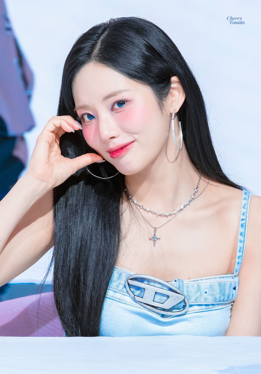 프로미스나인 박지원1_2.jpg