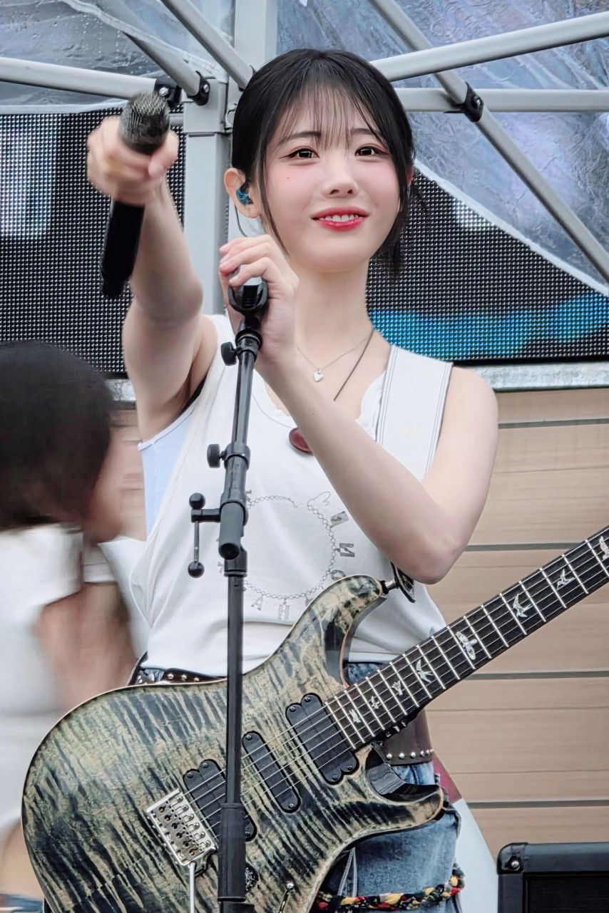 QWER 히나1_5.jpg