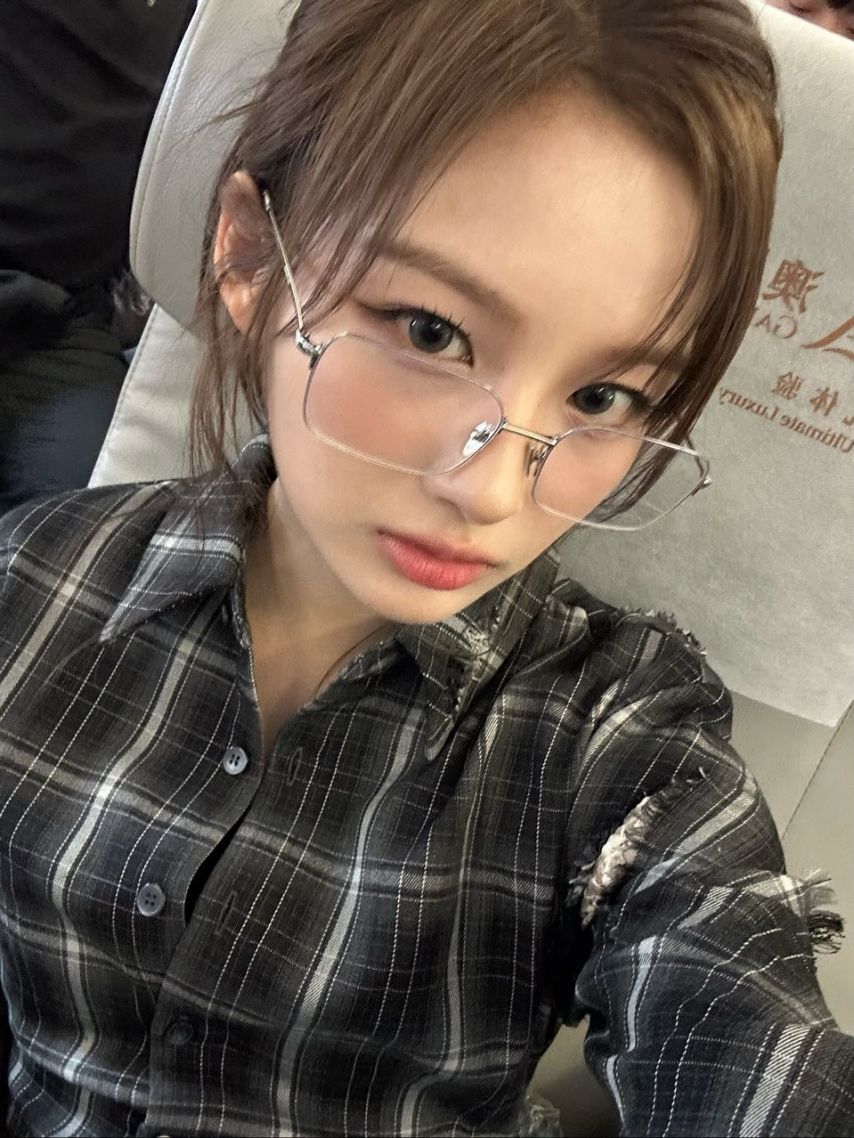 NMIXX (엔믹스) 설윤1_1.jpeg