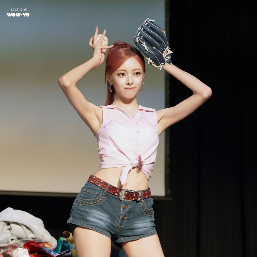 ITZY 유나1_4.jpg