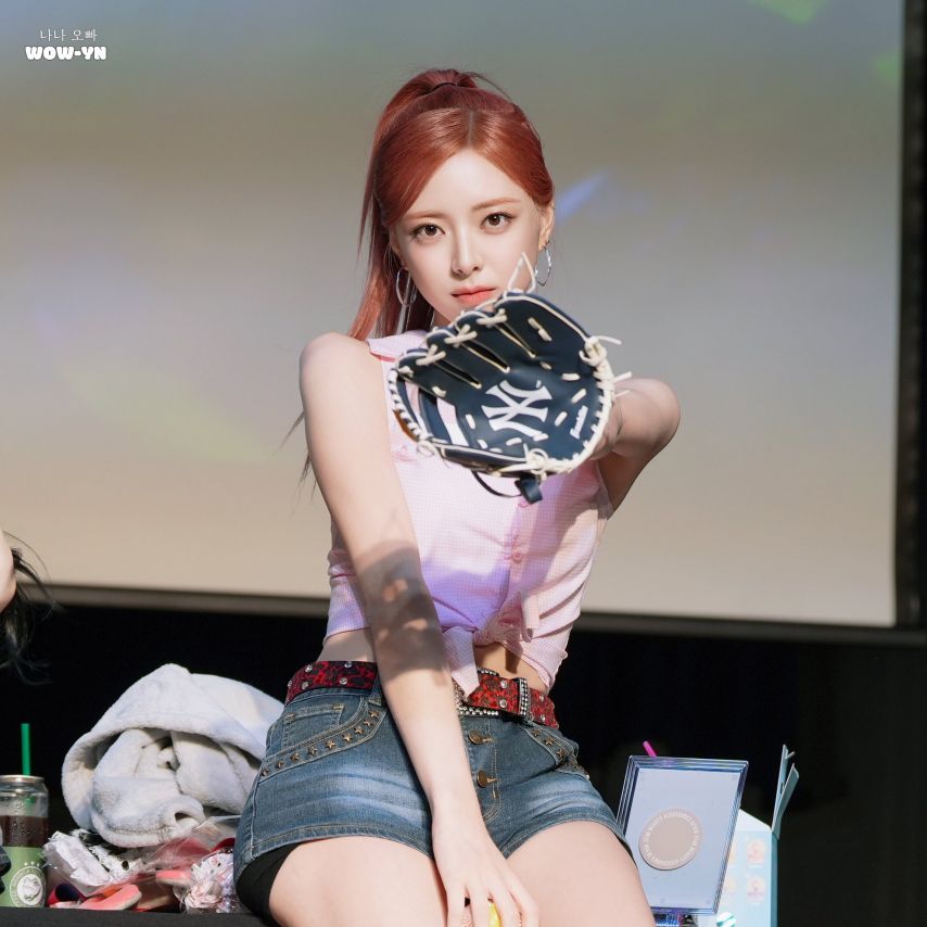 ITZY 유나1_3.jpg