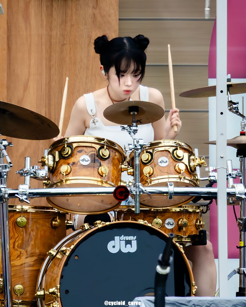 QWER 쵸단1_4.jpg