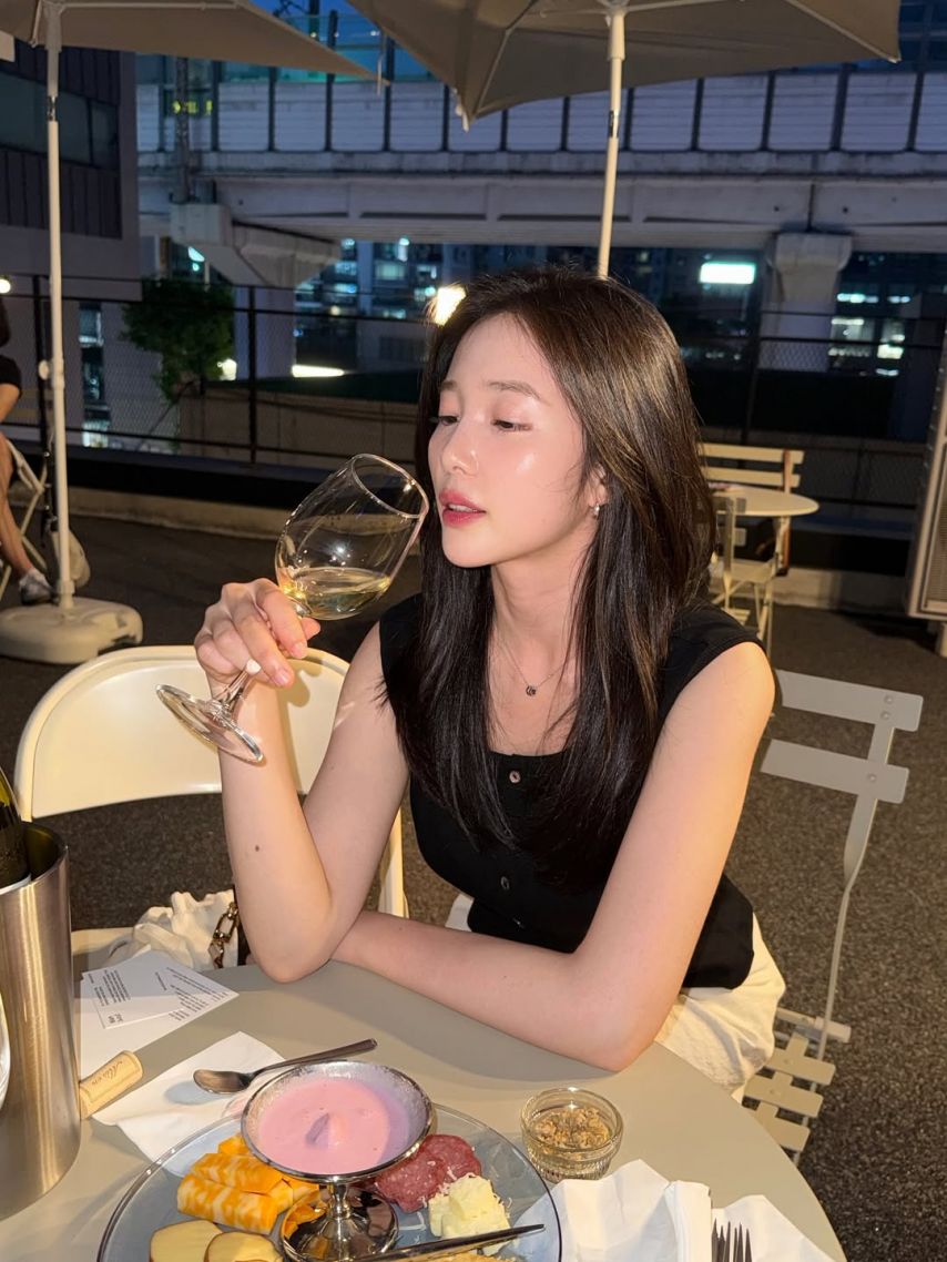 윤채경1_3.jpg