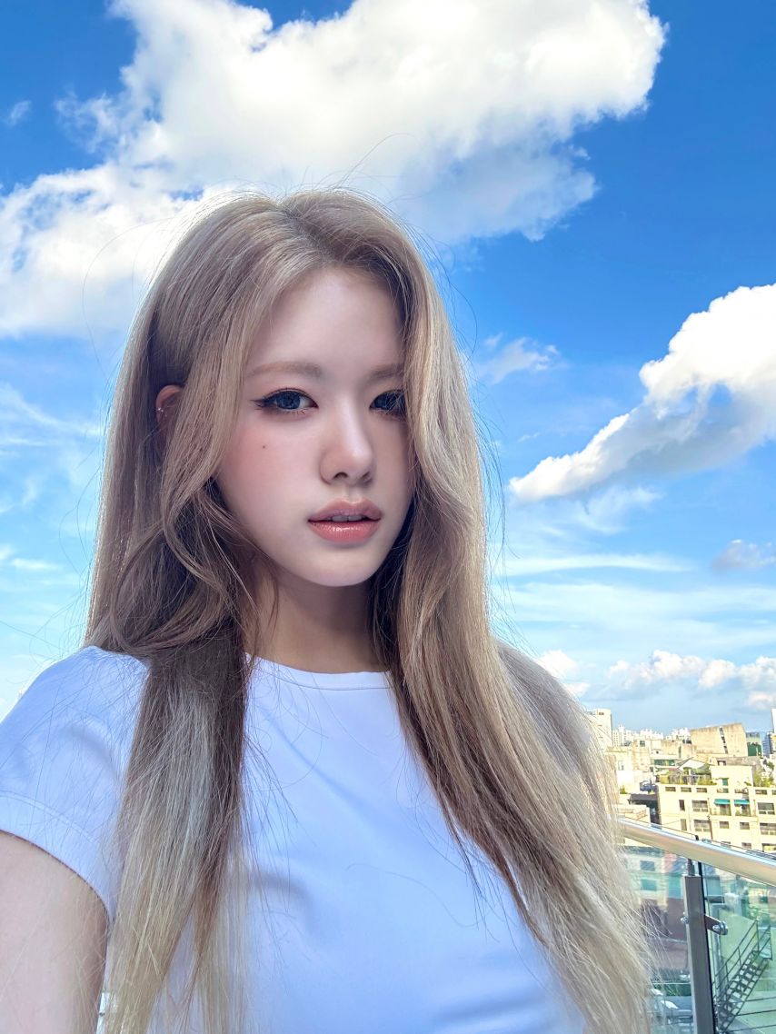이프아이 라희1_1.png.jpg
