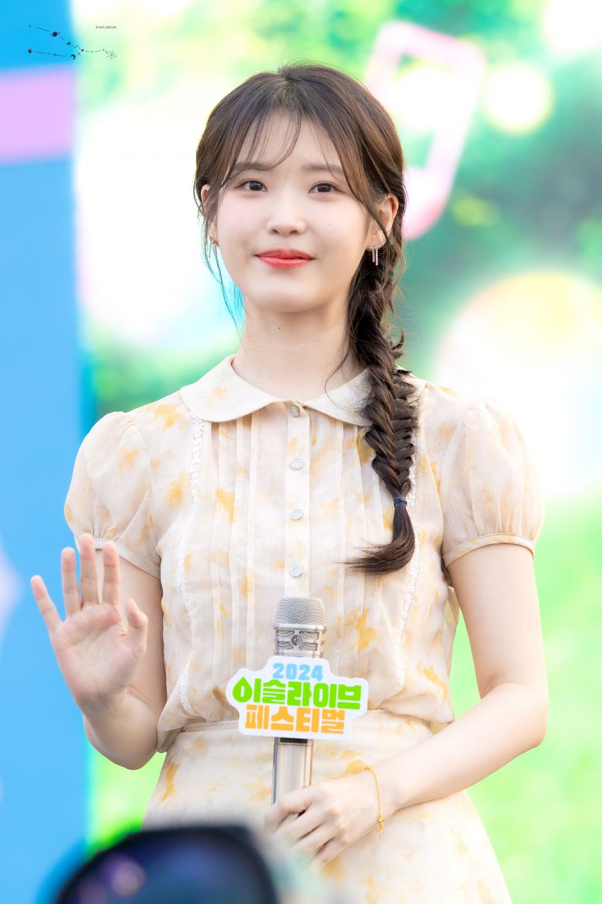 아이유 240907 이슬라이브1_3.jpg