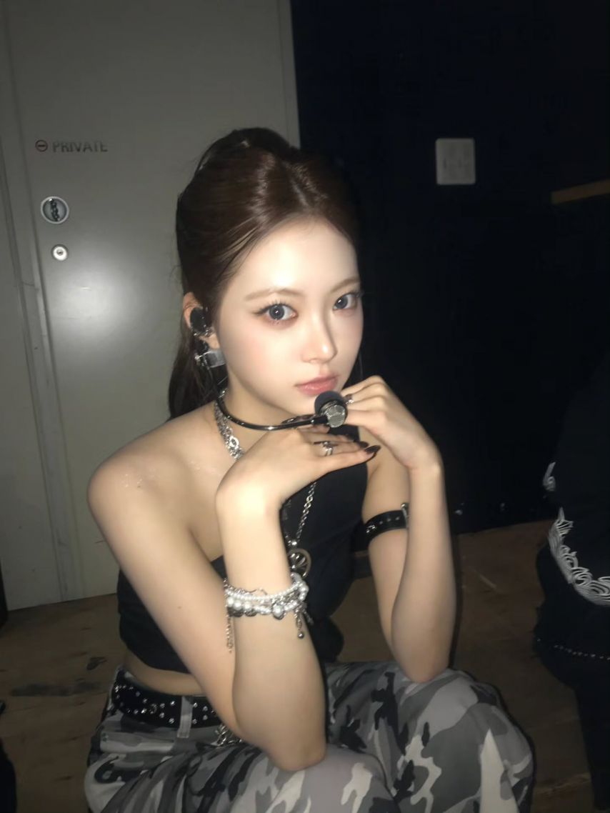 르세라핌 카즈하,홍은채1_4.jpg
