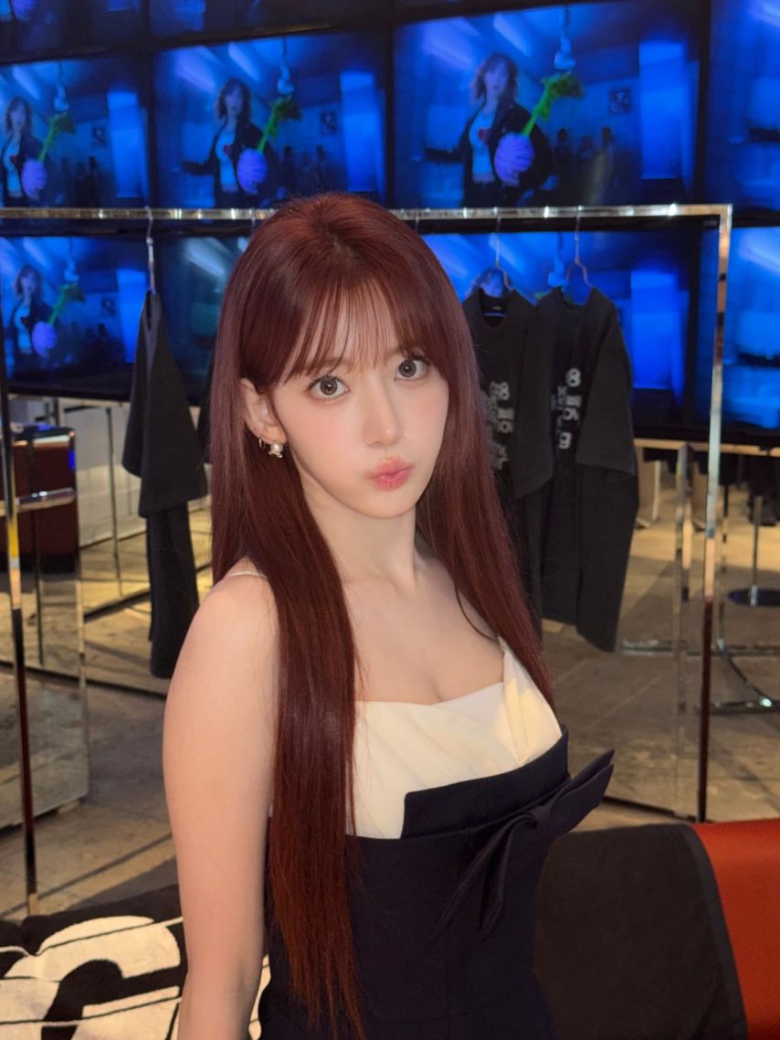 르세라핌 김채원,사쿠라,허윤진1_12.jpg