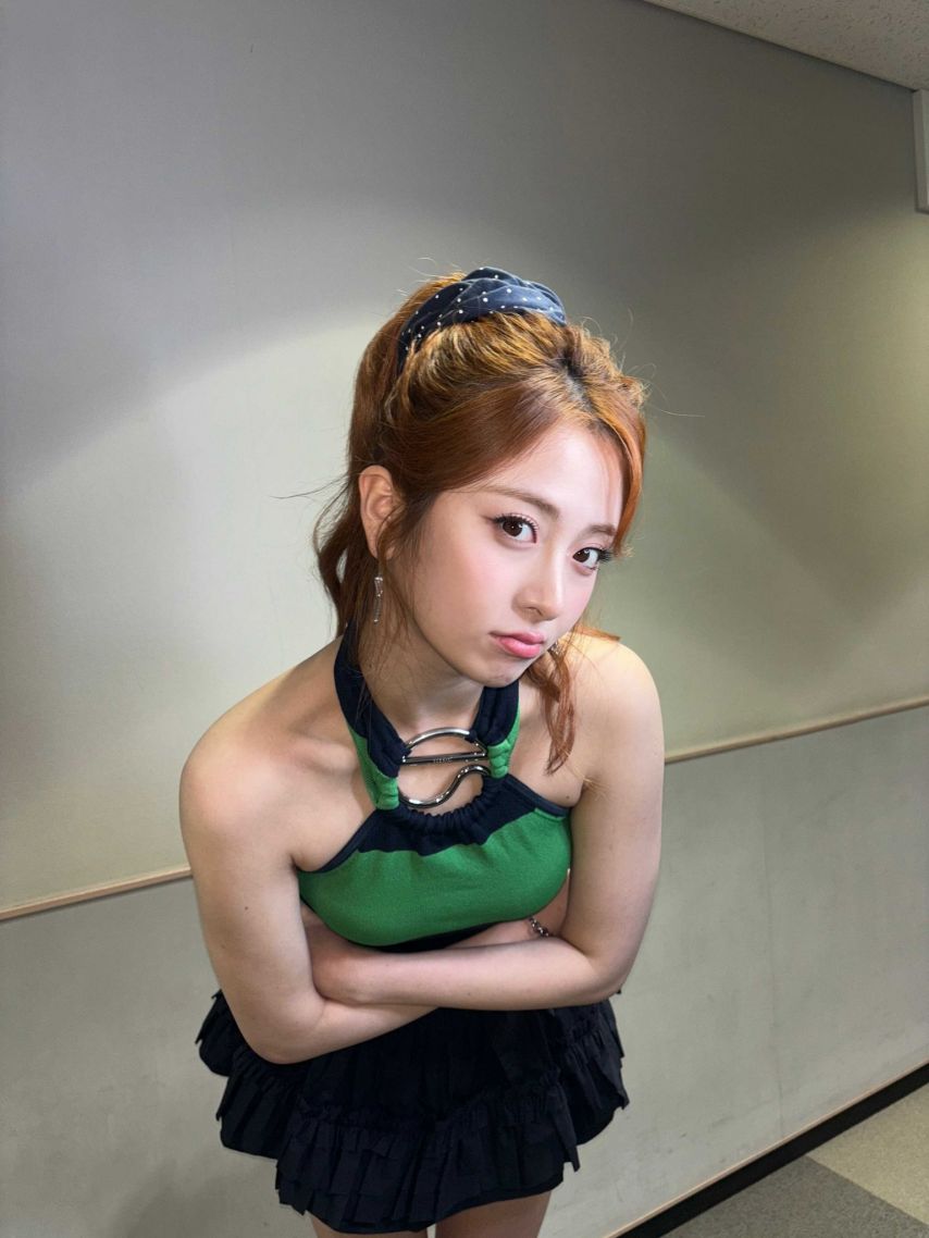 르세라핌 김채원,사쿠라,허윤진1_25.jpg