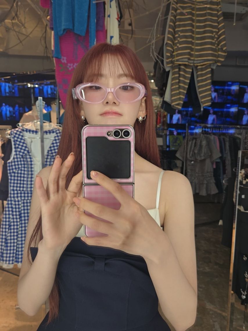 르세라핌 김채원,사쿠라,허윤진1_17.jpg