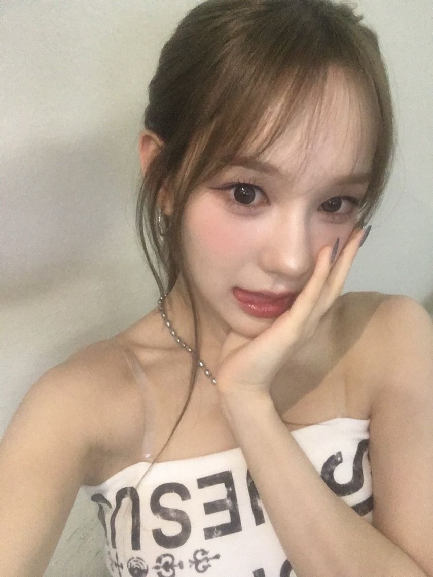 이즈나 유사랑1_2.png.jpg