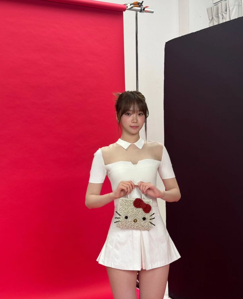 르세라핌 김채원1_10.jpg