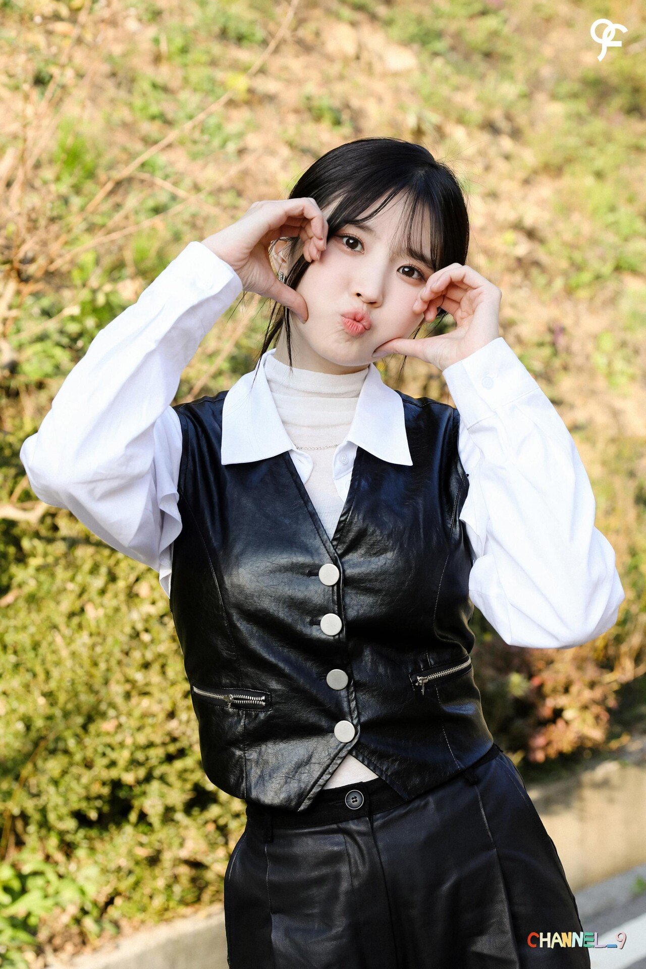 프로미스나인 하영1_4.jpg