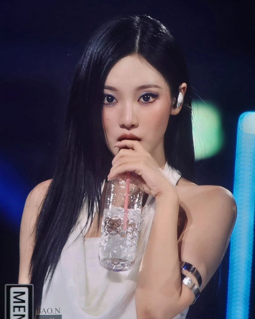 에스파 (aespa) 닝닝 250619 2025 MY-K Festa.1_8.jpg