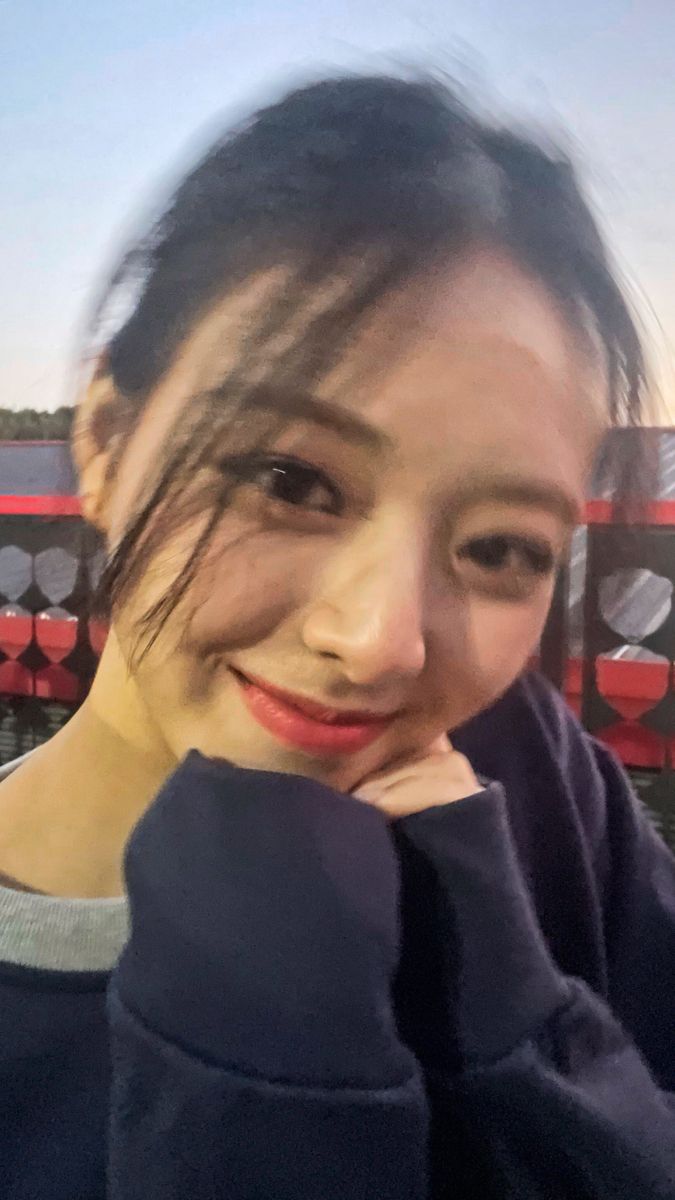 ITZY 유나1_2.jpg