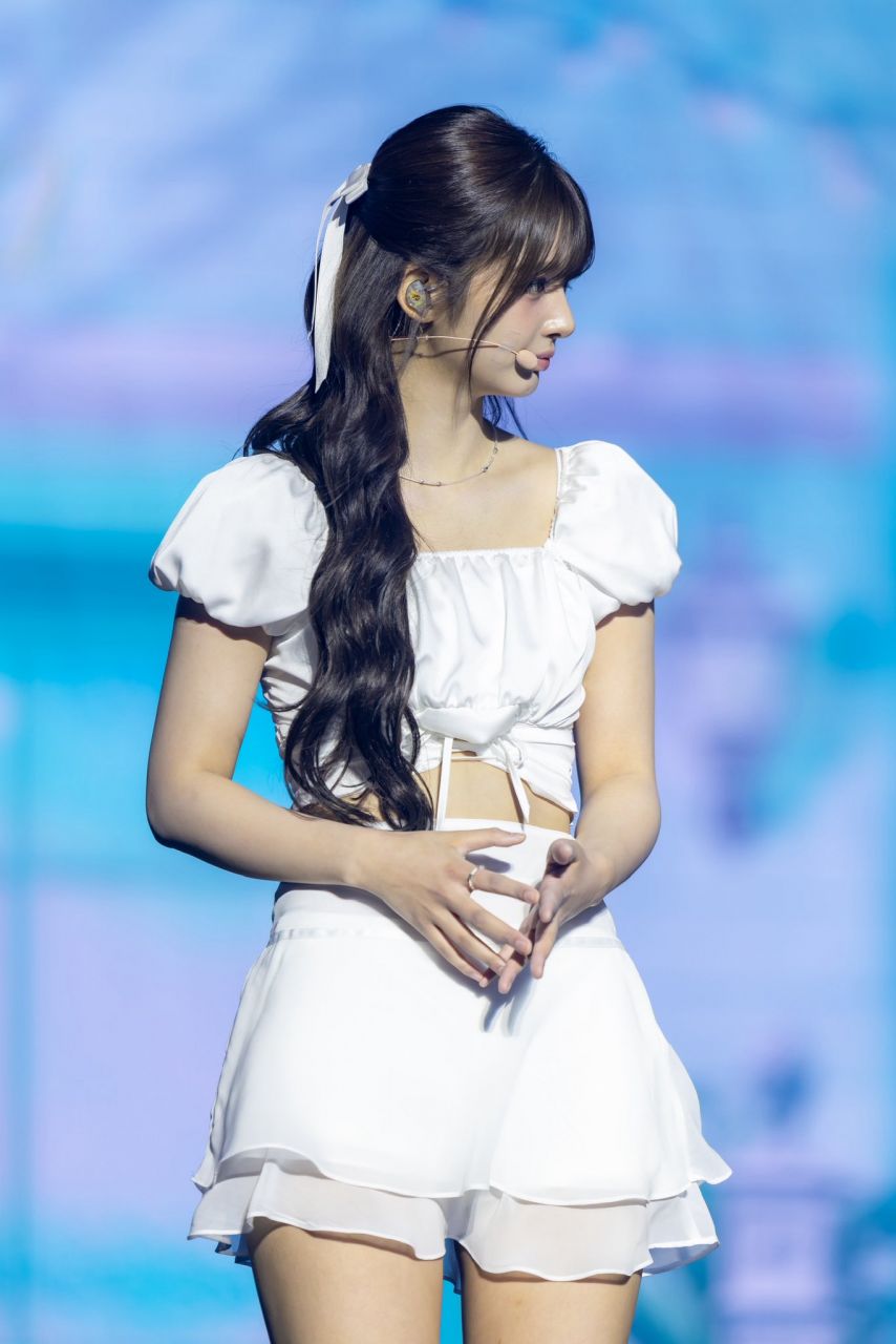 엔믹스 설윤1_3.jpg