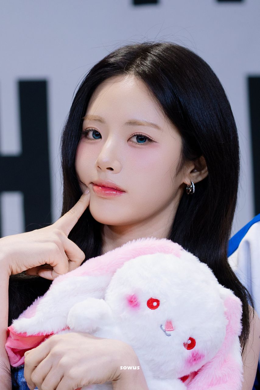 프로미스나인 박지원1_3.jpg
